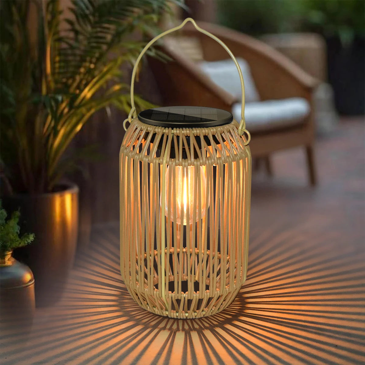 Lanterne solaire Luciole effet rotin