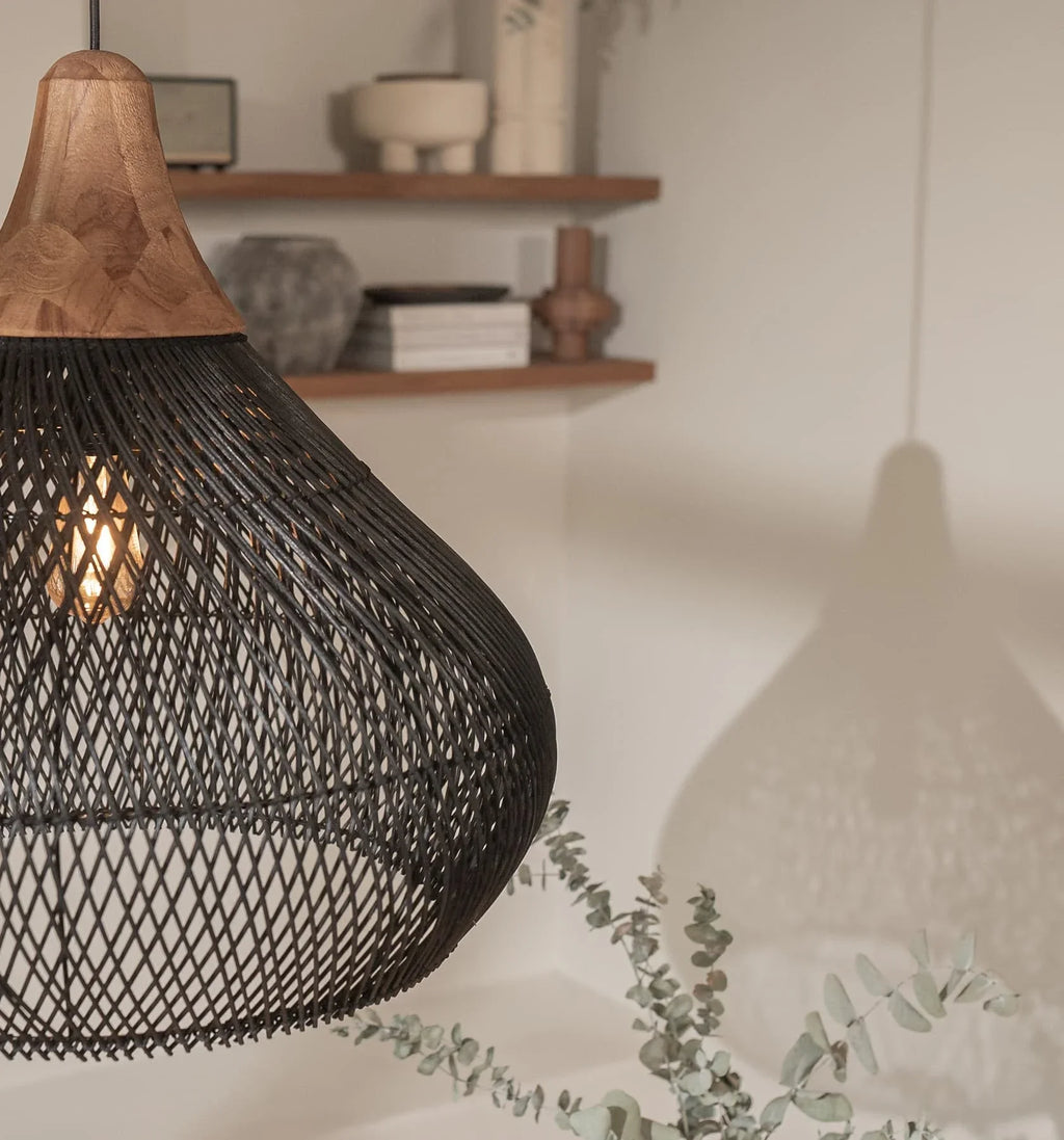 Panier Goutte rattan and wood pendant light – view 3